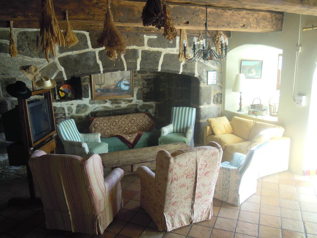 Gite Le Francillon Villa Les Estables Kamer foto